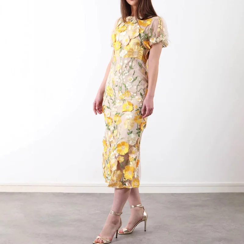 Embroidery Zara - Letnia damska sukienka do kolan z