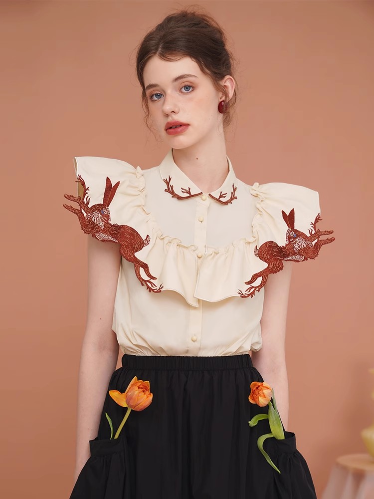 Embroidery Rabbit - Królik haftowana koszula dla kobiet, wykwintna