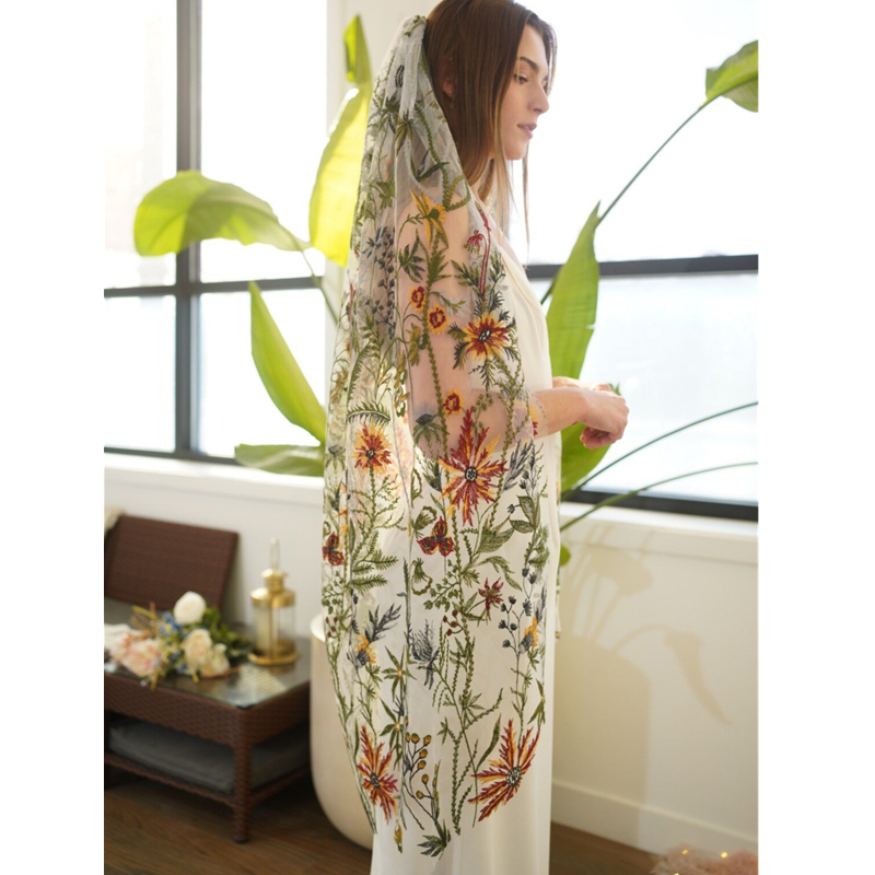 Kwiatowe welony ślubne z grzeb – Embroidery Yellow Flower recenzja i cena