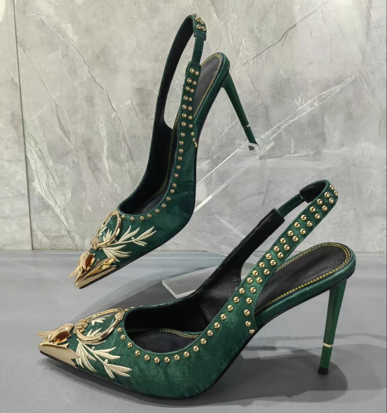 Sandały damskie z aksamitu z h – Embroidery Shoes recenzja i cena