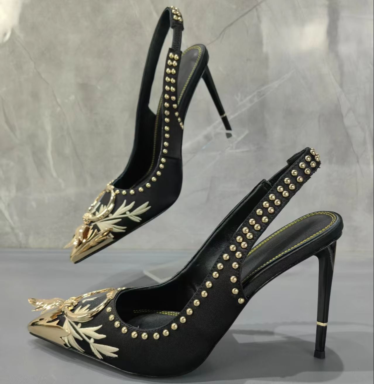 Sandały damskie z aksamitu z h – Embroidery Shoes recenzja i cena
