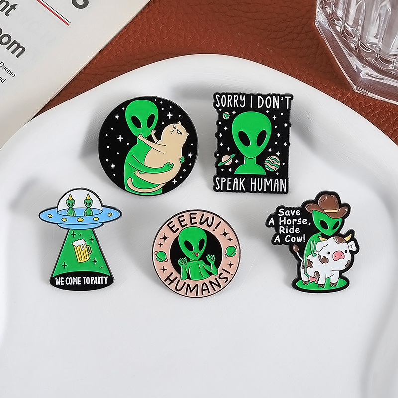UFO We Come To Party Emaliowan – Embroidery House recenzja i cena