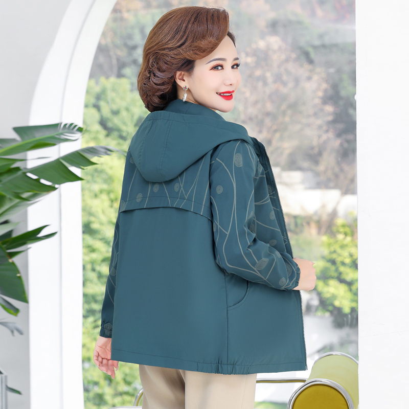 Klasyczna kurtka outdoorowa z  – Embroidery Jacket recenzja i cena