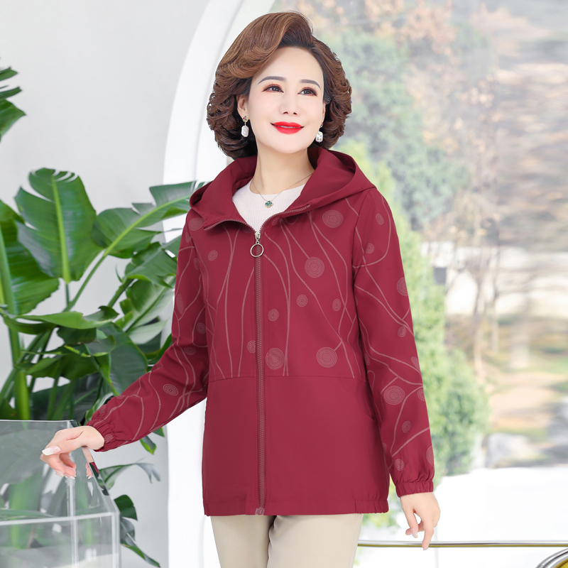Klasyczna kurtka outdoorowa z  – Embroidery Jacket recenzja i cena