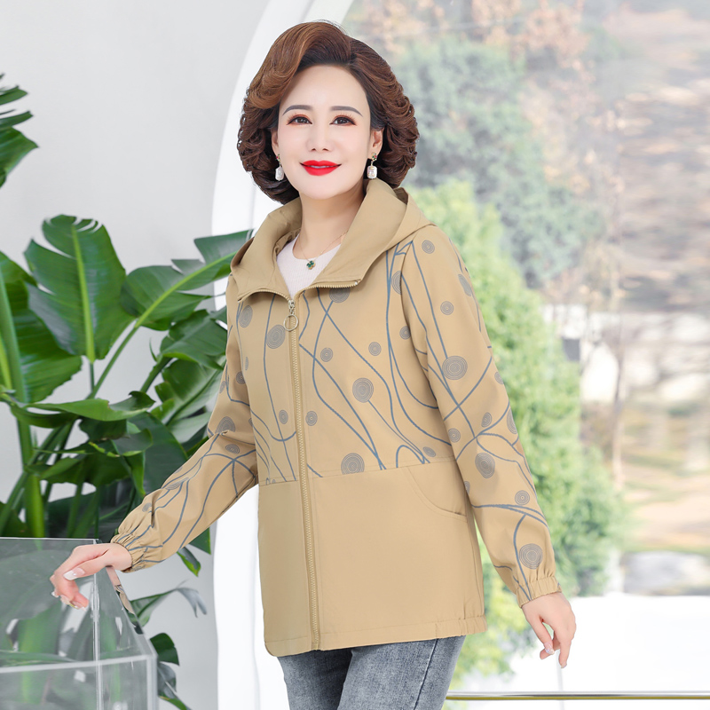 Klasyczna kurtka outdoorowa z  – Embroidery Jacket recenzja i cena