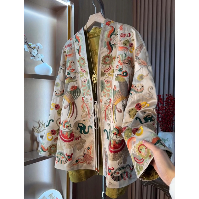 Nowa kurtka kimono w stylu chi – Embroidery Jacket recenzja i cena