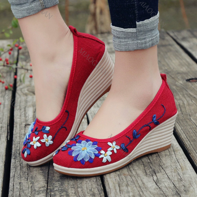 Haftowane damskie wygodne buty – Embroidery Shoes recenzja i cena
