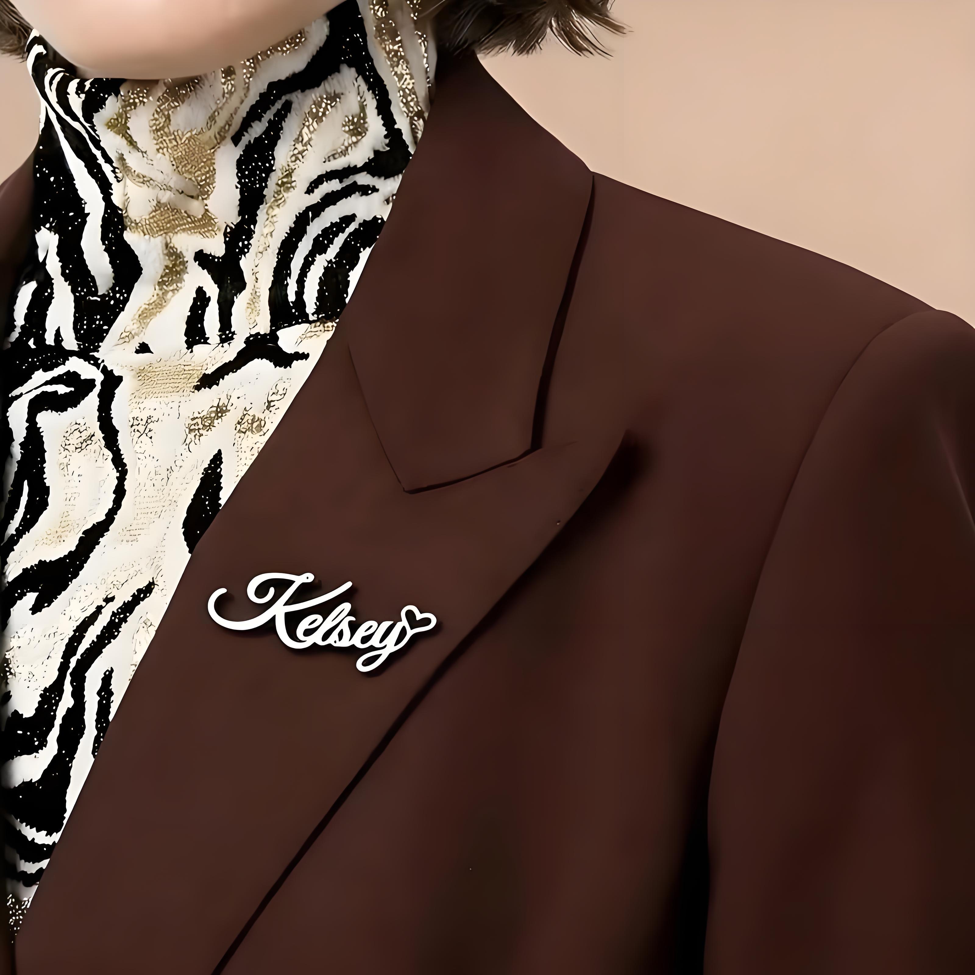 Spersonalizowana przypinka do  – Embroidery Texture recenzja i cena