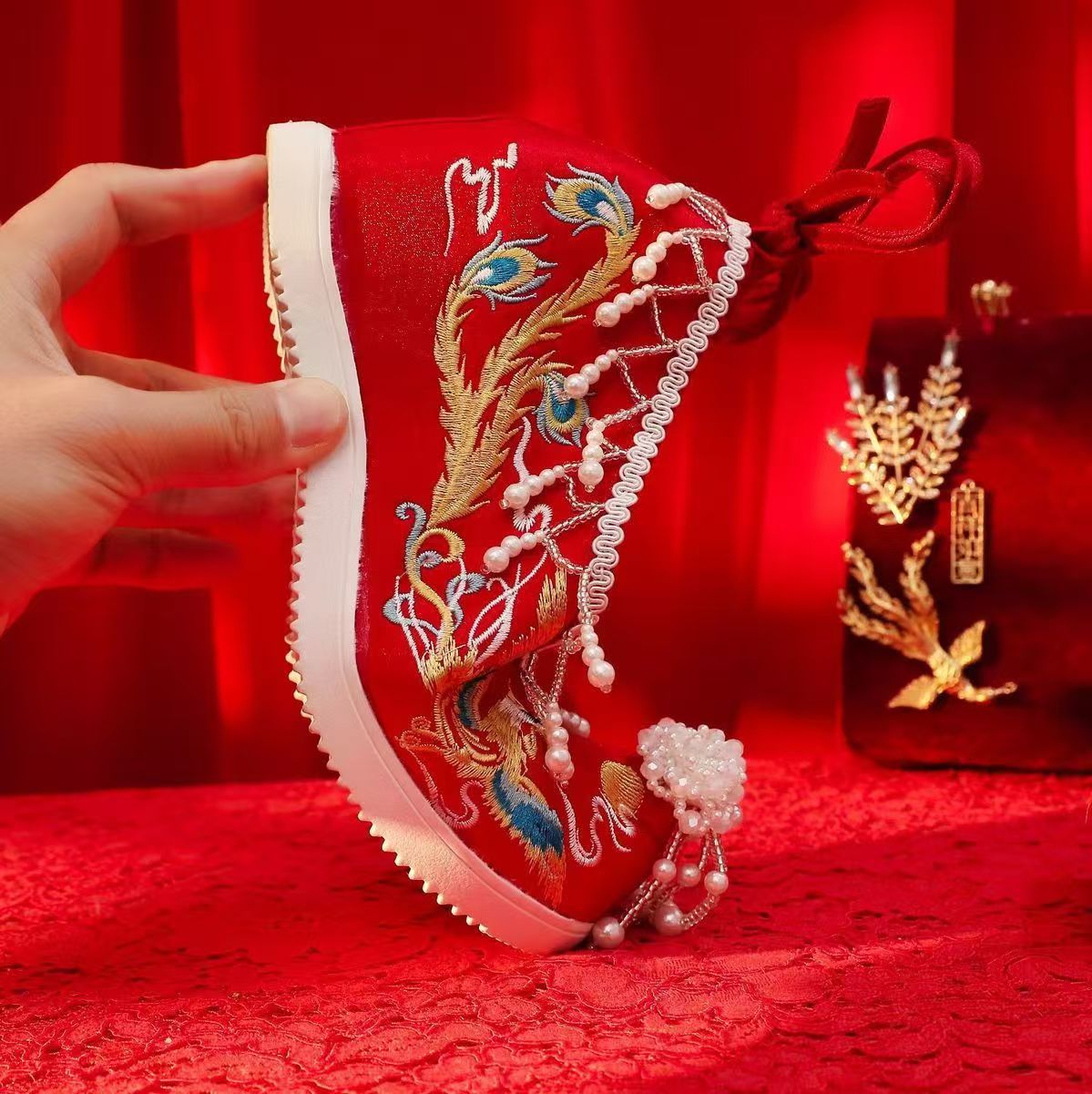 Damskie Nowe Czerwone Haftowan – Embroidery Shoes recenzja i cena